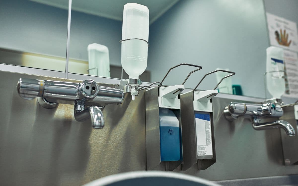 Professional Facility & Hygiene Operations